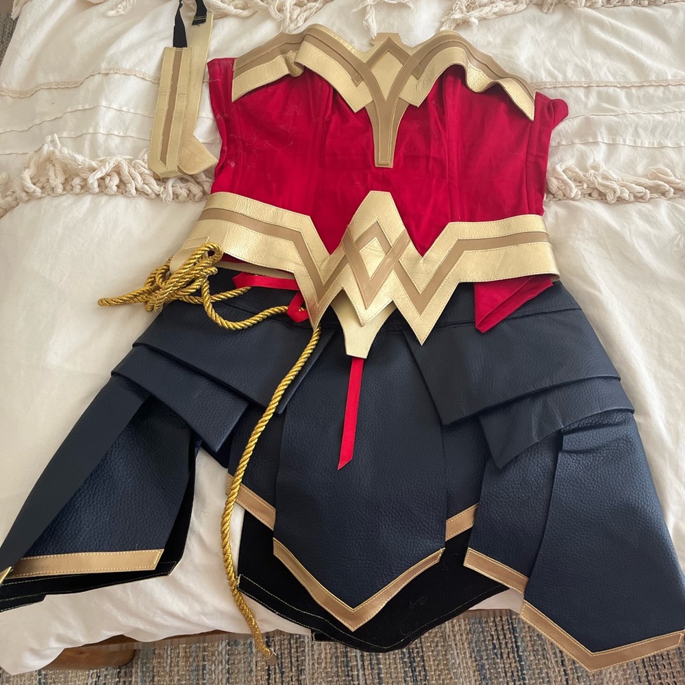 Wonder Woman Costume & boots